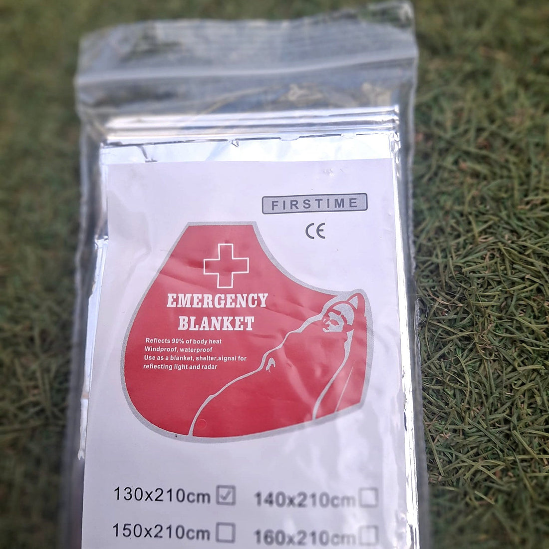 Couverture de survie 130 x 210 cm certifiée CE dans son sachet